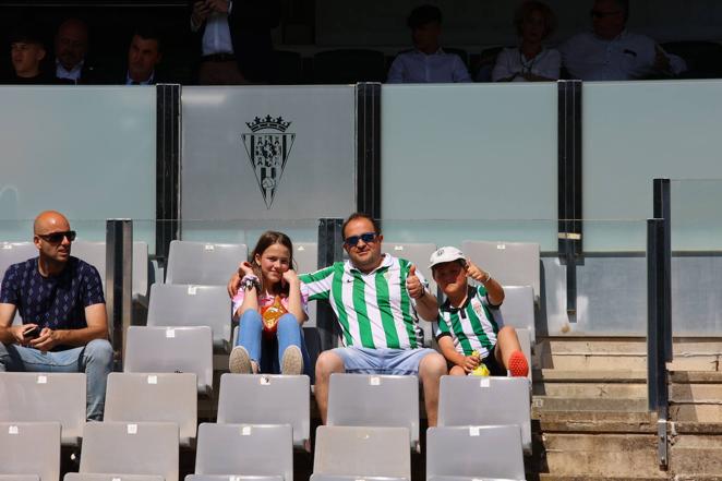 El ambiente y las mejores jugadas Córdoba CF - AD Ceuta en El Arcángel, en imágenes