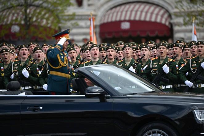 El Ejército recibe a Sergei Shoigu. 