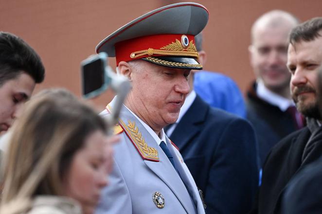 El jefe del Comité de Investigación Ruso, Alexander Bastrykin, en el desfile militar en la Plaza Roja del centro de Moscú. 