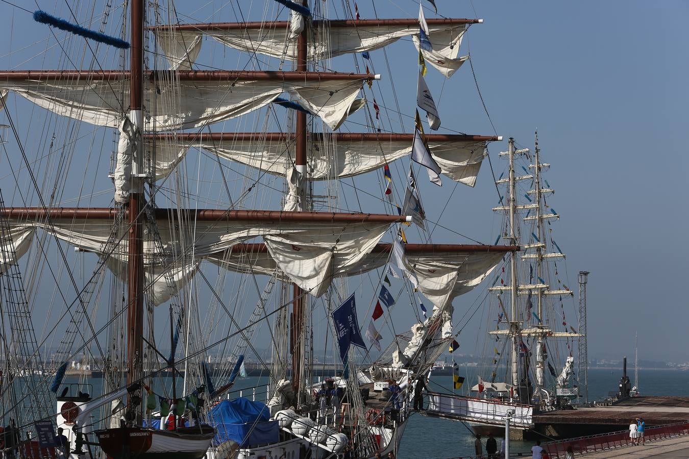 Imágenes para el recuerdo de las Regatas de los Grandes Veleros en Cádiz