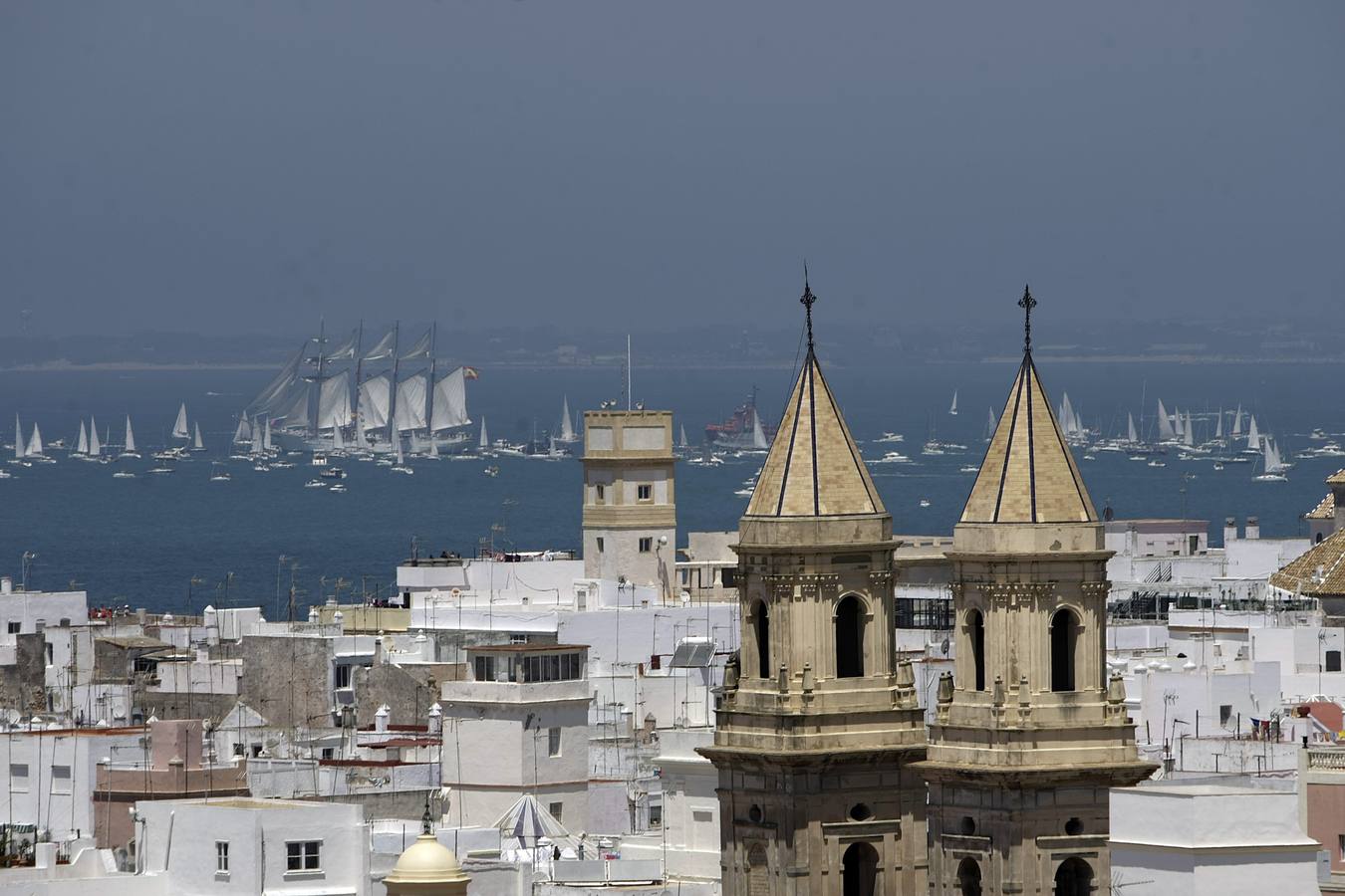 Imágenes para el recuerdo de las Regatas de los Grandes Veleros en Cádiz