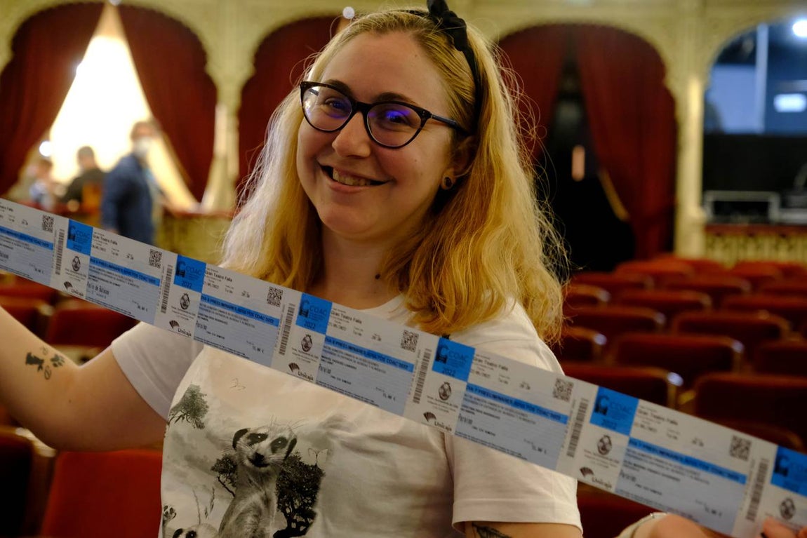 Fotos: los primeros que han comprado su entrada para el COAC 2022