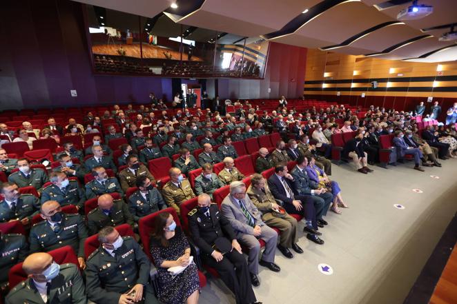 La conmemoración del 178º aniversario de la fundación de la Guardia Civil en Córdoba, en imágenes