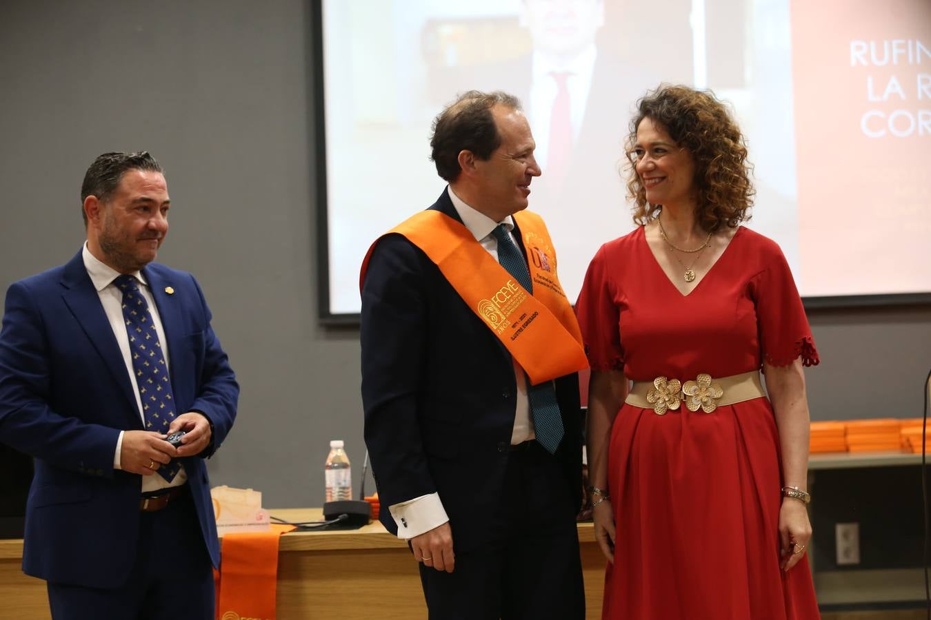 Acto de homenaje a los egresados ilustres de la facultad de Económicas y Empresariales de Sevilla. ROCÍO RUZ