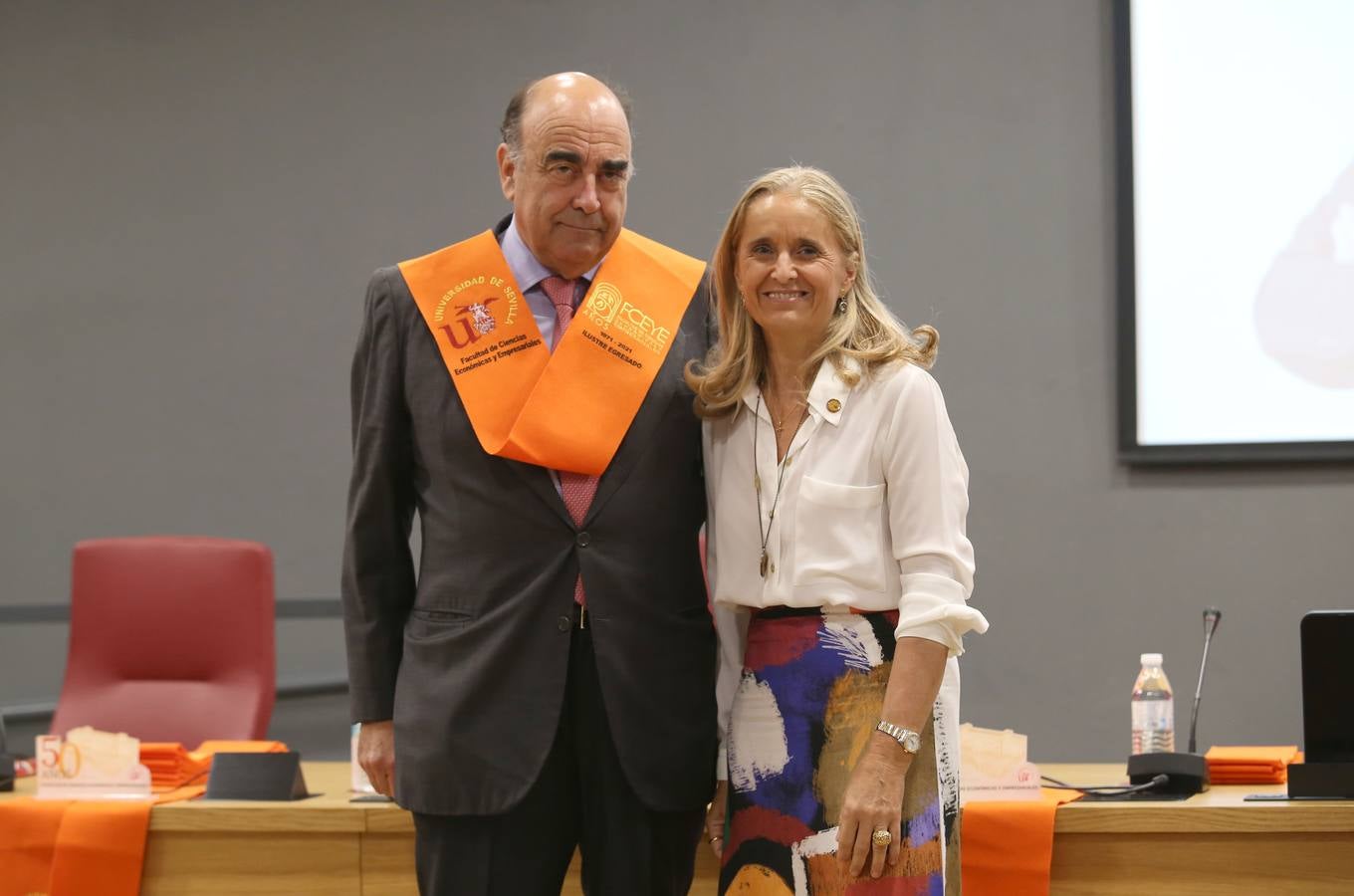 Acto de homenaje a los egresados ilustres de la facultad de Económicas y Empresariales de Sevilla. ROCÍO RUZ