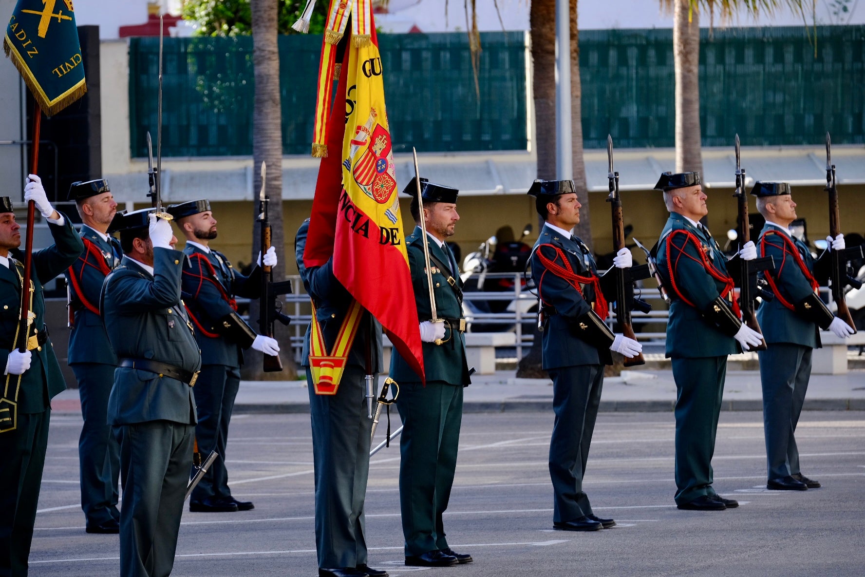 En imágenes: La Guardia Civil celebra su aniversario en Cádiz