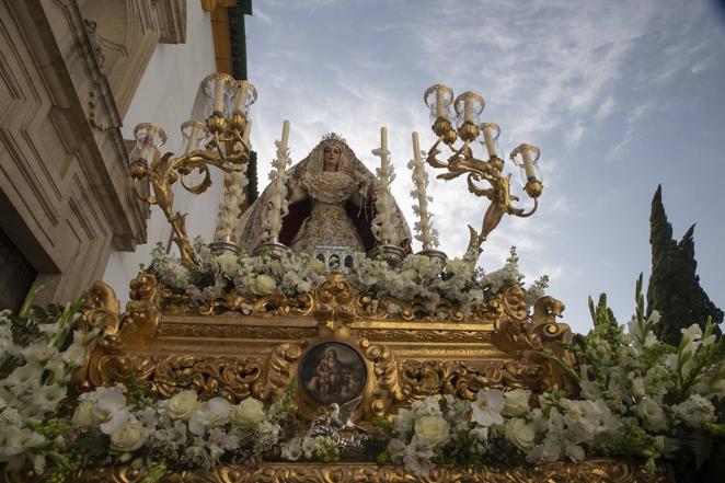 La procesión de la Virgen de la Paz en Córdoba, en imágenes