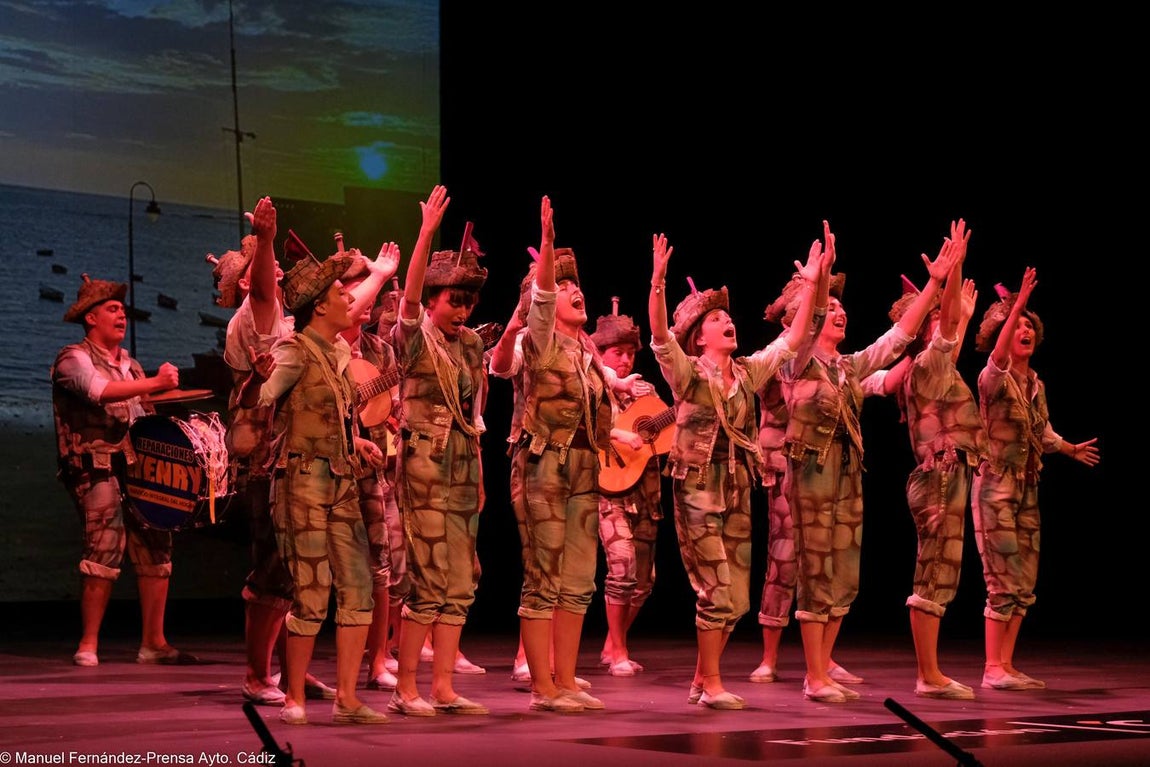 Comparsa 'A los pies de La Caleta'. 