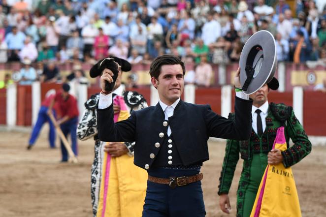 Las imágenes de Page en la corrida de San Isidro en Talavera