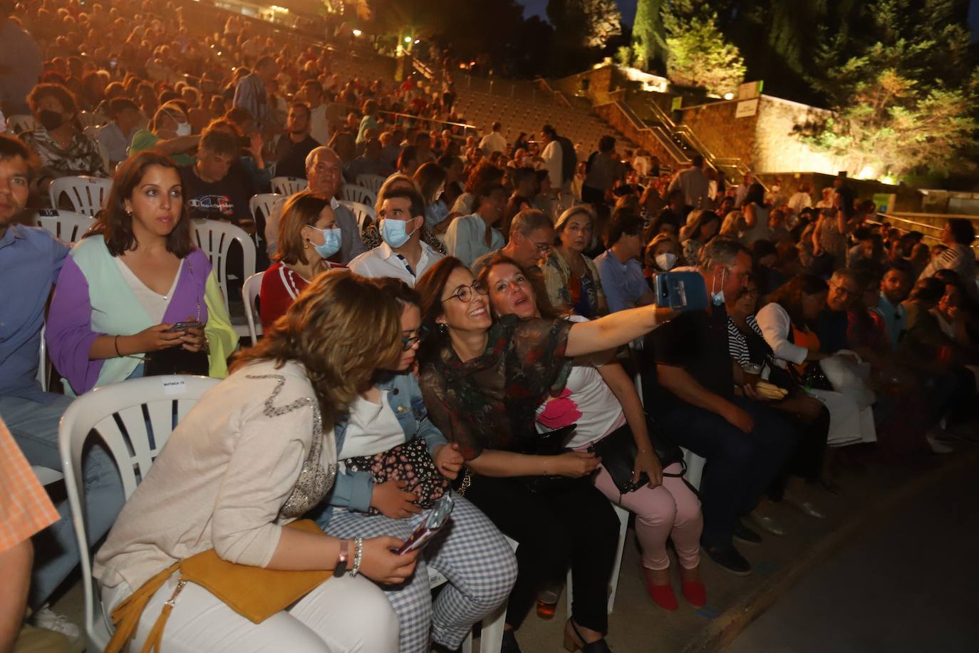 El vibrante concierto de Miguel Poveda en Córdoba, en imágenes