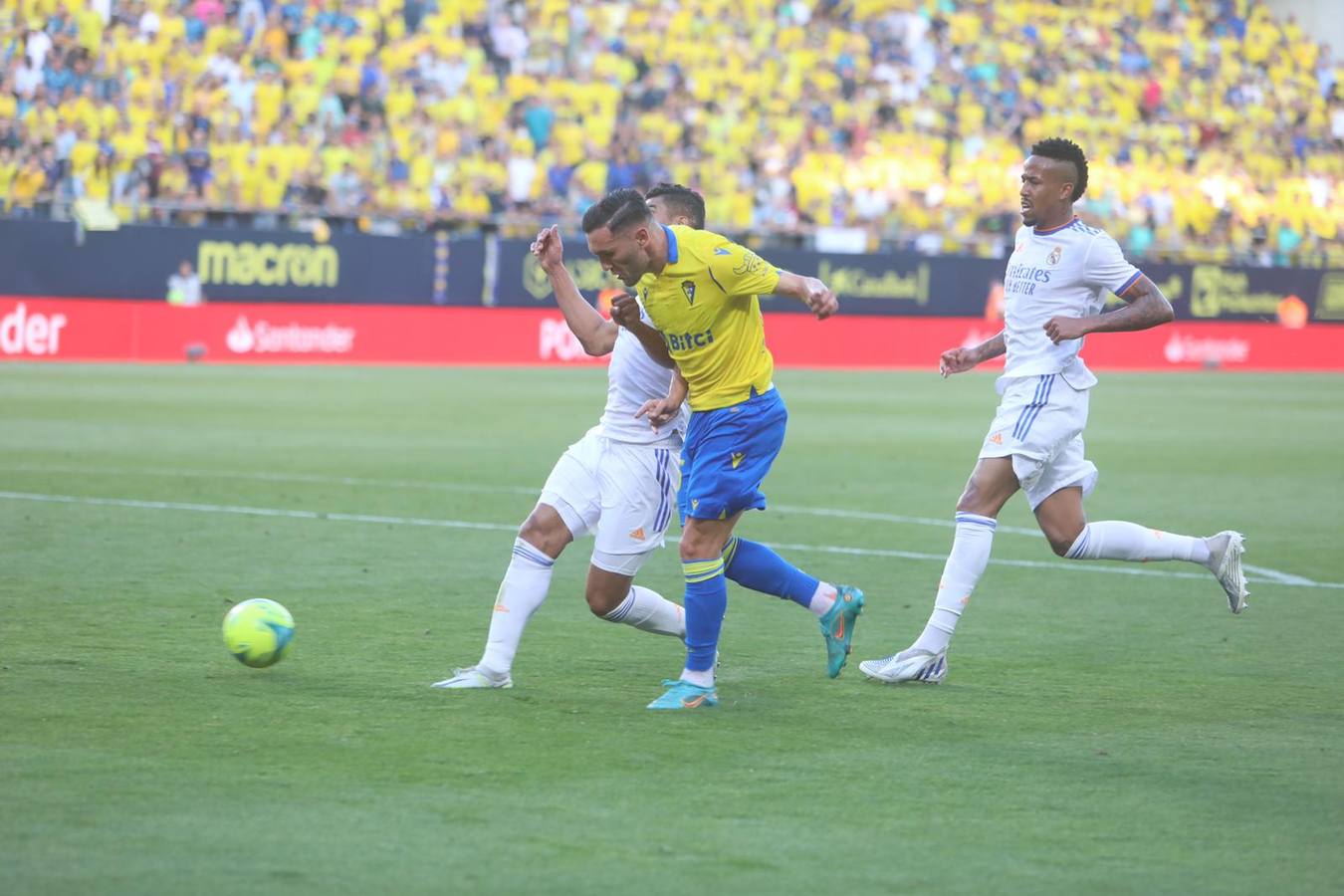 Fotos: Cádiz CF 1-1 Real Madrid