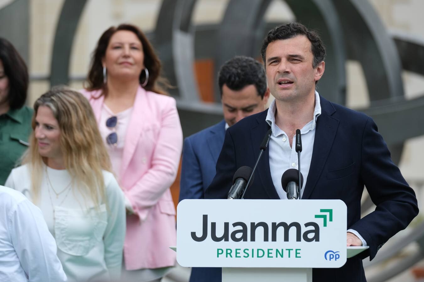 Fotos: Juanma presenta a sus 109 candidatos al Parlamento en Jerez