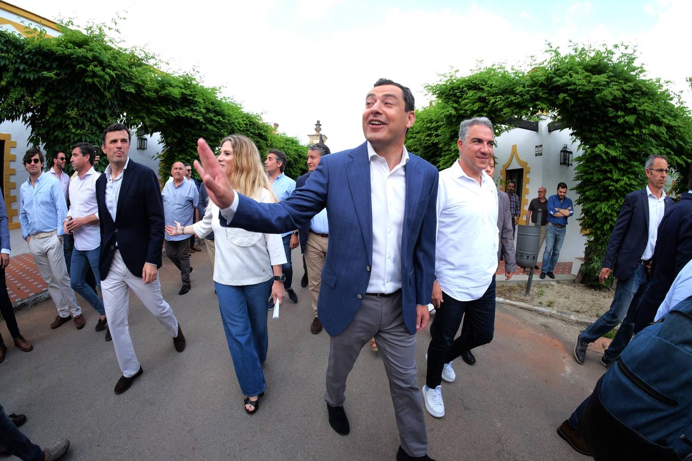 Fotos: Juanma presenta a sus 109 candidatos al Parlamento en Jerez