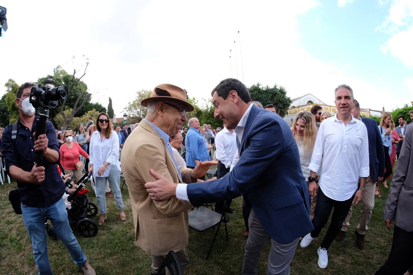 Fotos: Juanma presenta a sus 109 candidatos al Parlamento en Jerez