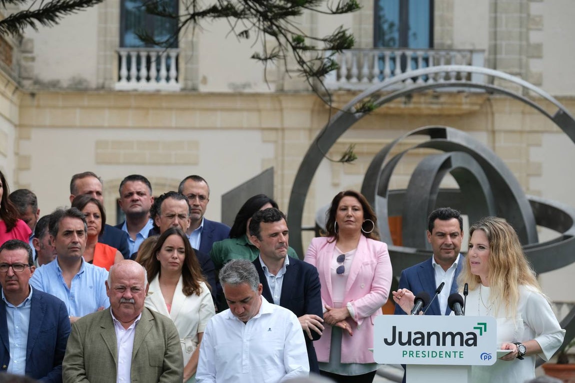 Fotos: Juanma presenta a sus 109 candidatos al Parlamento en Jerez