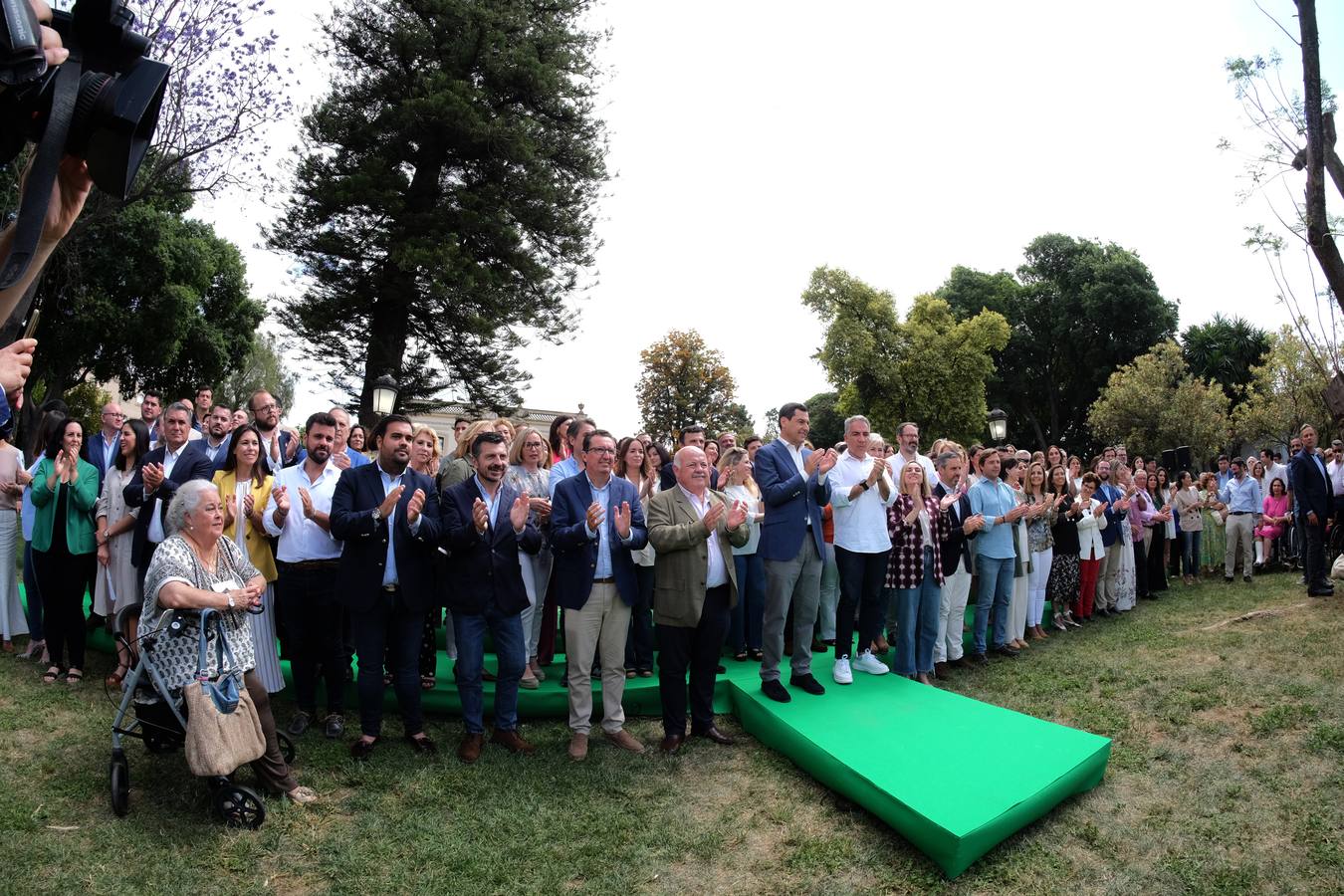 Fotos: Juanma presenta a sus 109 candidatos al Parlamento en Jerez