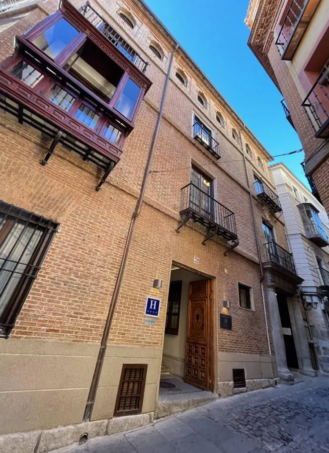 Casa en la calle de la Sillería donde se alojó Radio Toledo desde 1933 a 1941. Foto RAFAEL DEL CERRO MALAGON. 