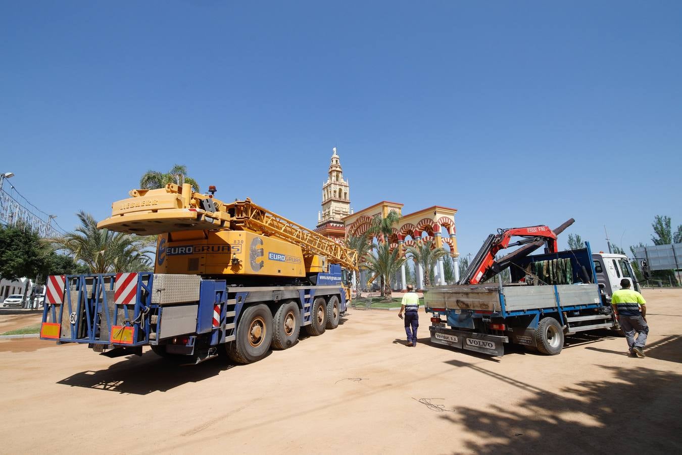 Los preparativos de la Feria de Córdoba, en imágenes