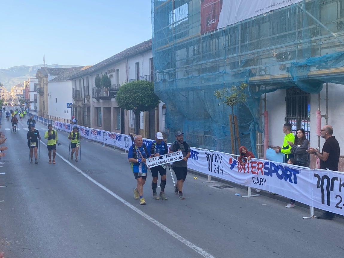 En imágenes: Así ha sido la vuelta de los 101 km en 24 horas de La Legión