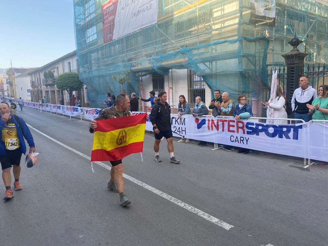 En imágenes: Así ha sido la vuelta de los 101 km en 24 horas de La Legión