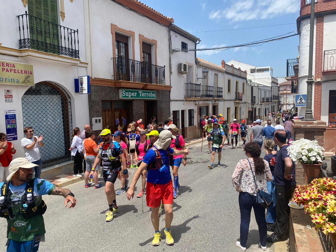 En imágenes: Así ha sido la vuelta de los 101 km en 24 horas de La Legión