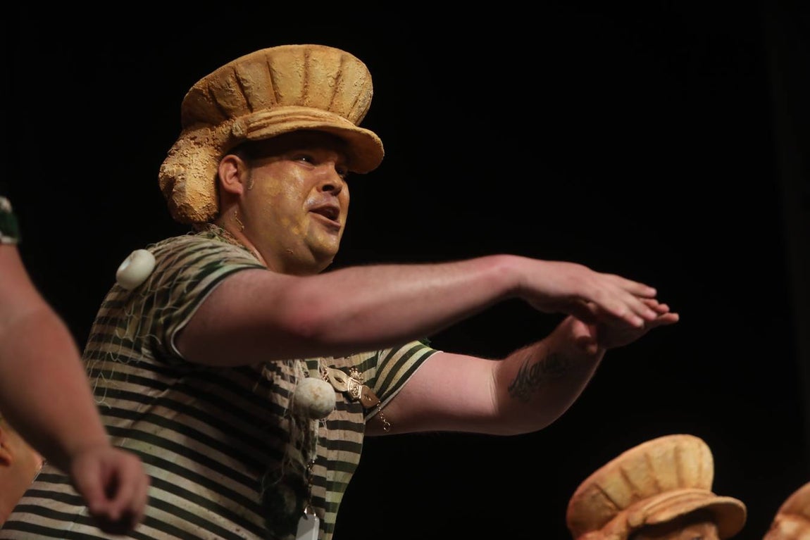 Fotos: Chirigota &#039;Aquí huele a verdín&#039; en el COAC 2022