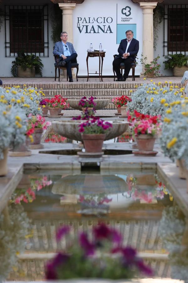 El Foro Cultural de ABC Córdoba con Santiago Posteguillo, en imágenes