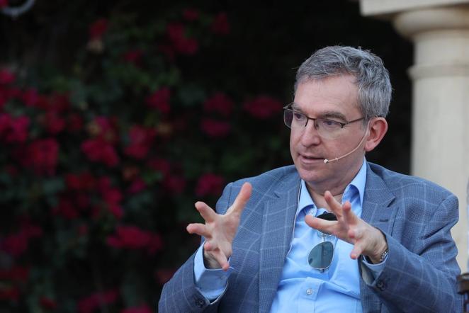 El Foro Cultural de ABC Córdoba con Santiago Posteguillo, en imágenes