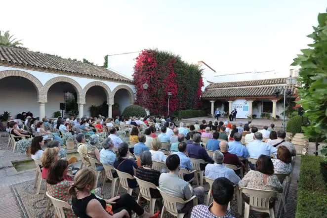 El Foro Cultural de ABC Córdoba con Santiago Posteguillo, en imágenes