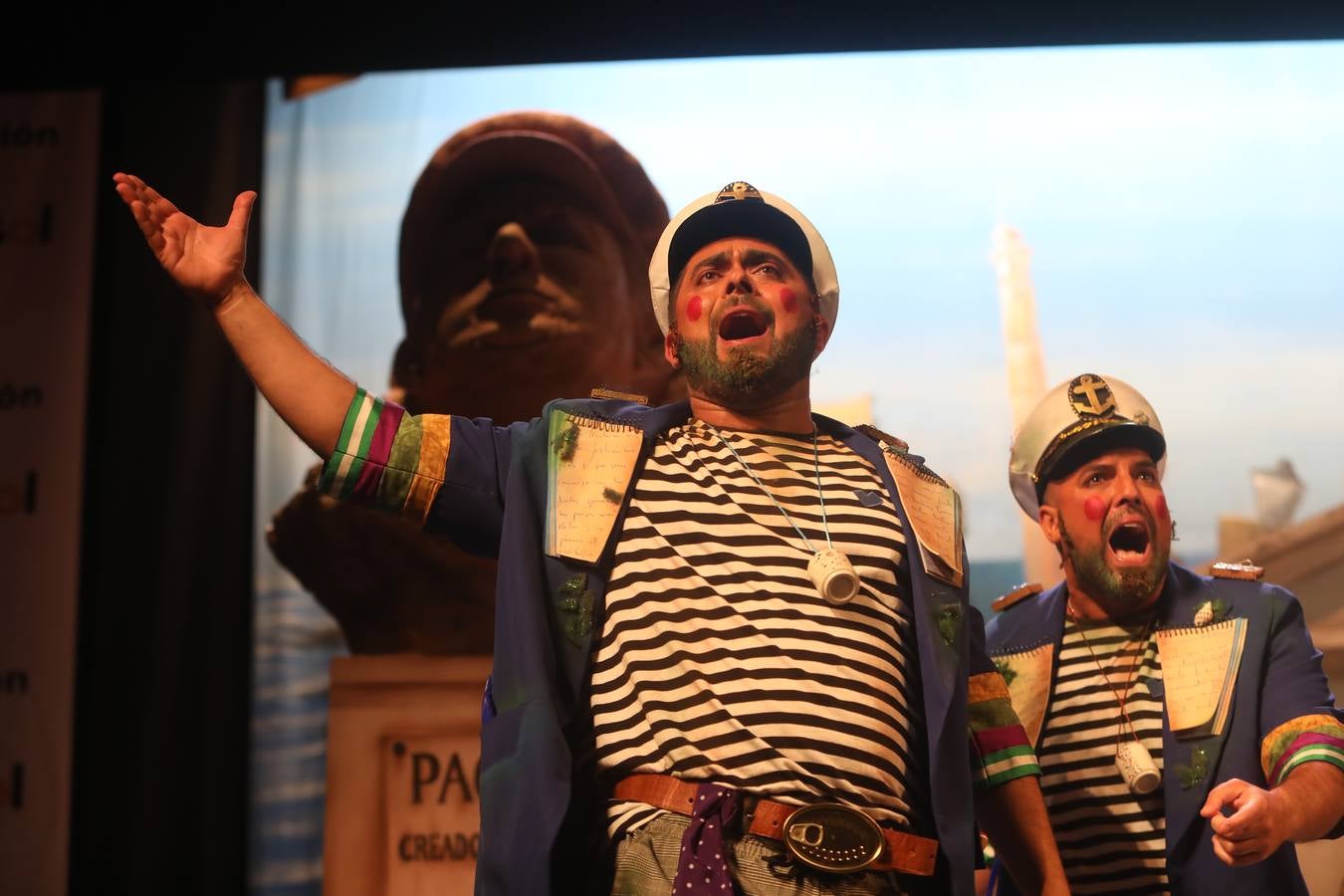 Fotos: Chirigota &#039;Los Paco Alga&#039; en el COAC 2022. Carnaval de Cádiz