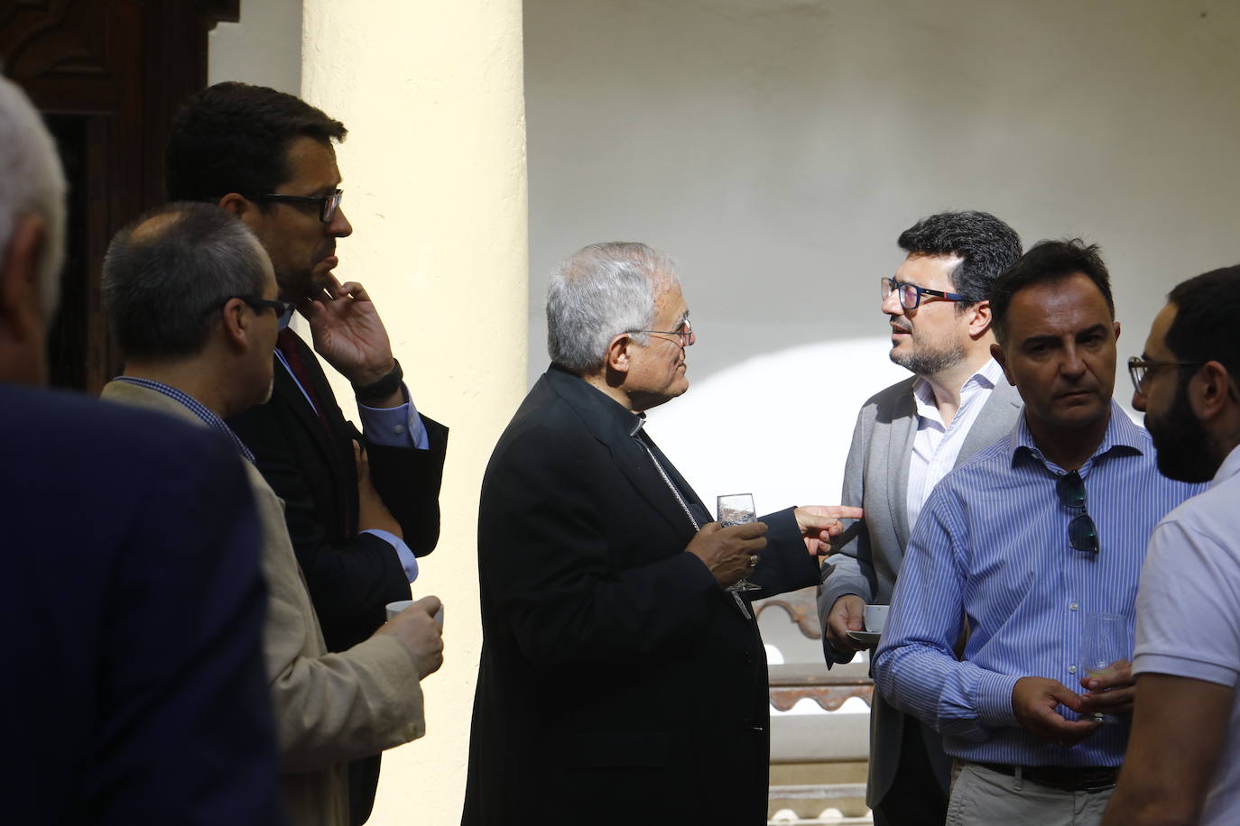 El encuentro del obispo de Córdoba con los medios, en imágenes