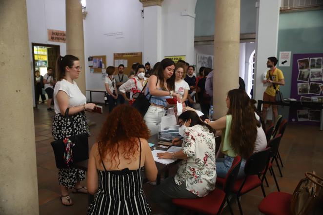 Las elecciones a rector en la Universidad de Córdoba, en imágenes