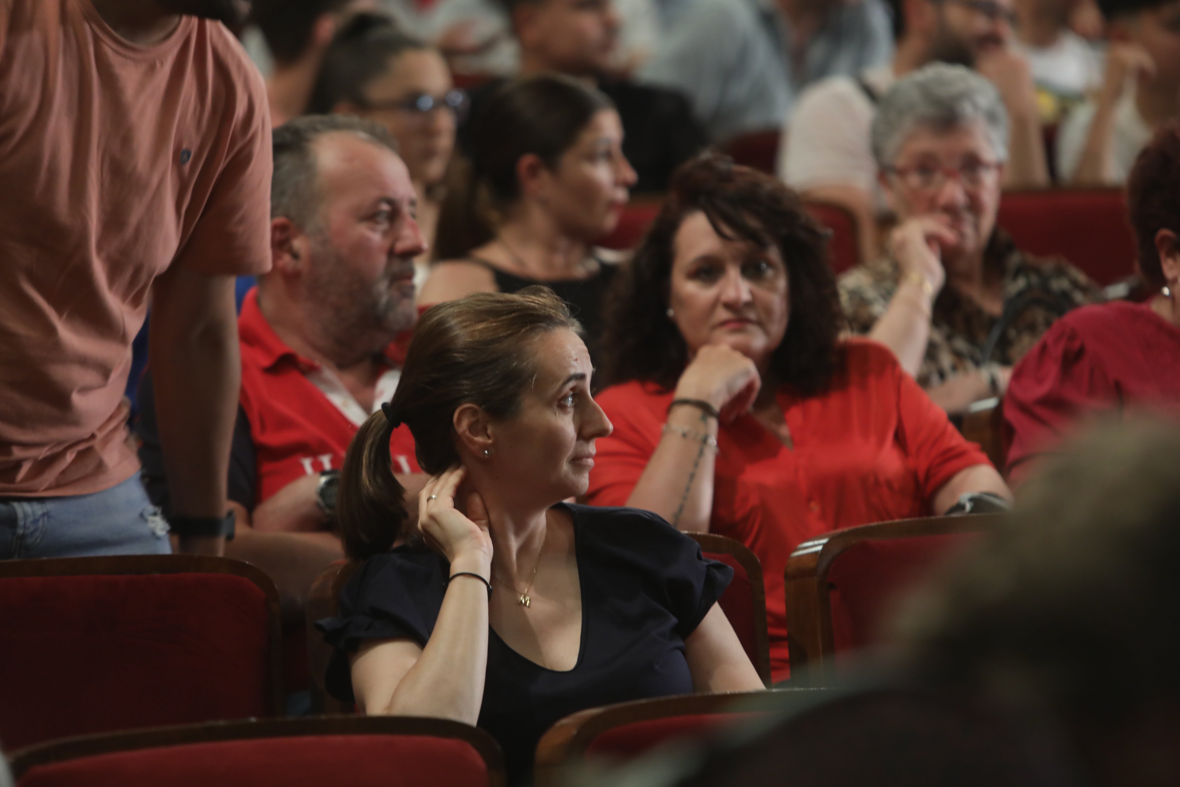 Fotos: Búscate en el Falla. Iván Alejo entre el público de la cuarta sesión del COAC 2022