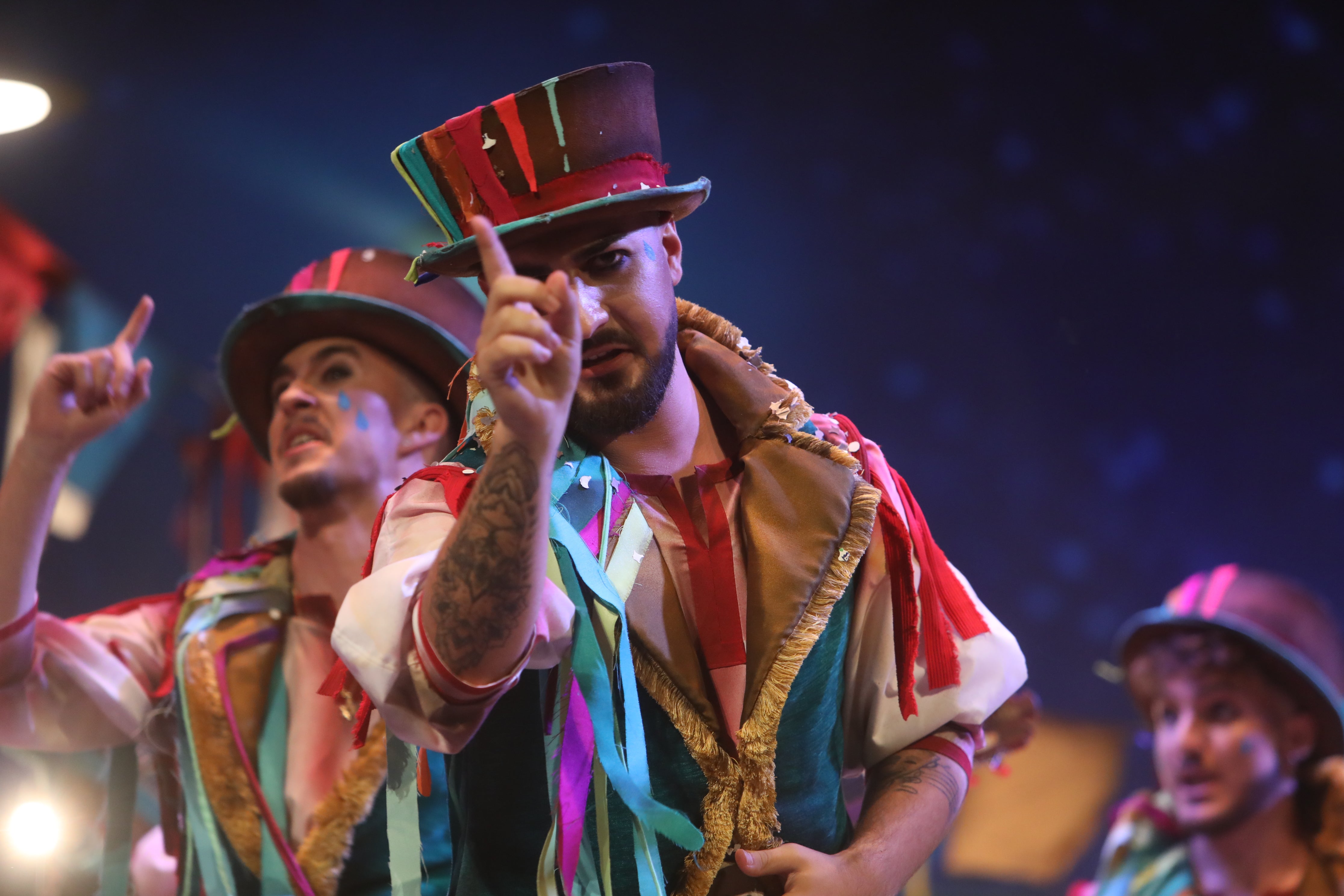 Fotos: Comparsa &#039;Cantando bajo la lluvia&#039; en el COAC 2022. Carnaval de Cádiz