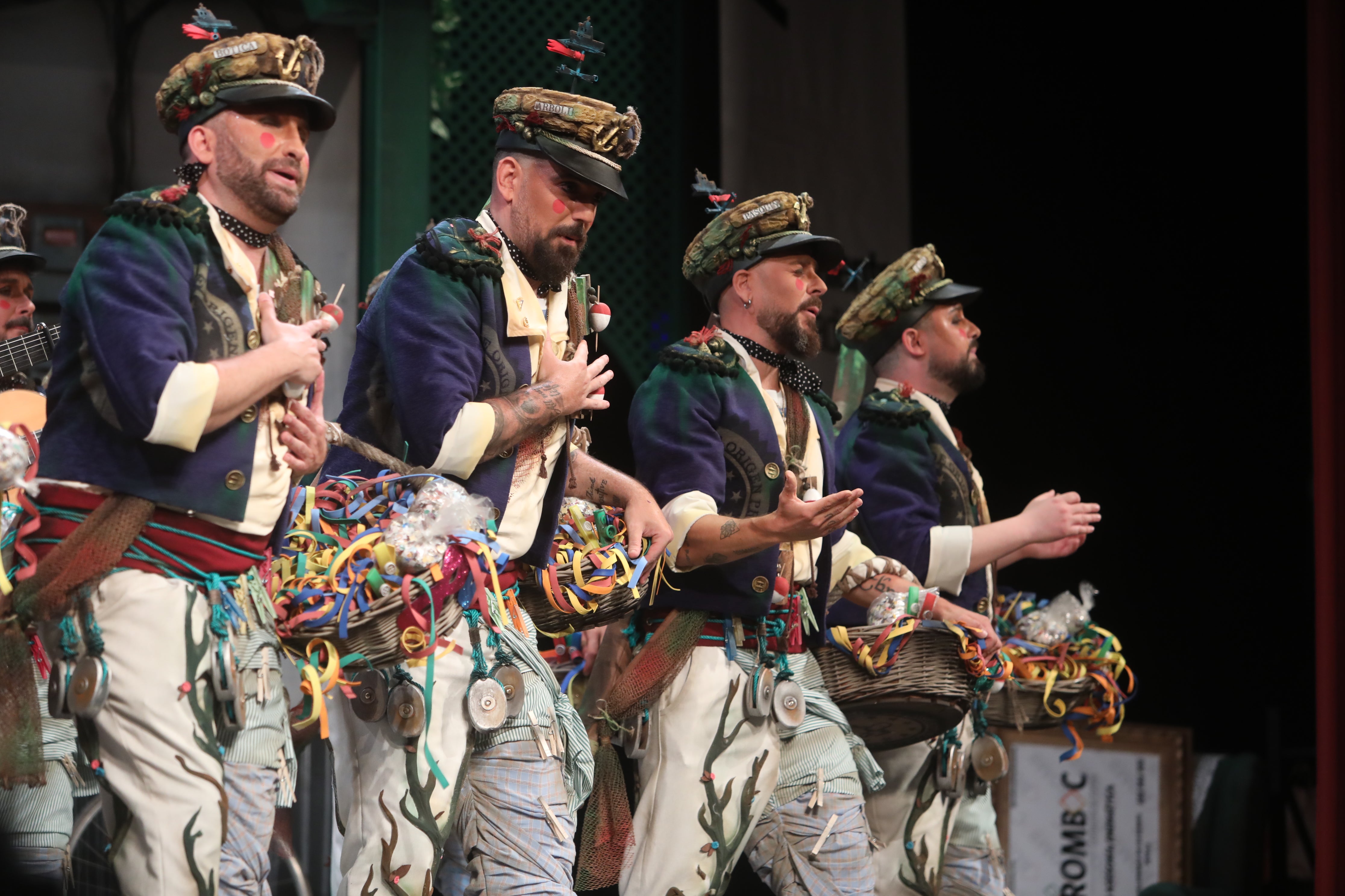 Fotos: Comparsa &#039;Los originales&#039; en el COAC 2022. Carnaval de Cádiz