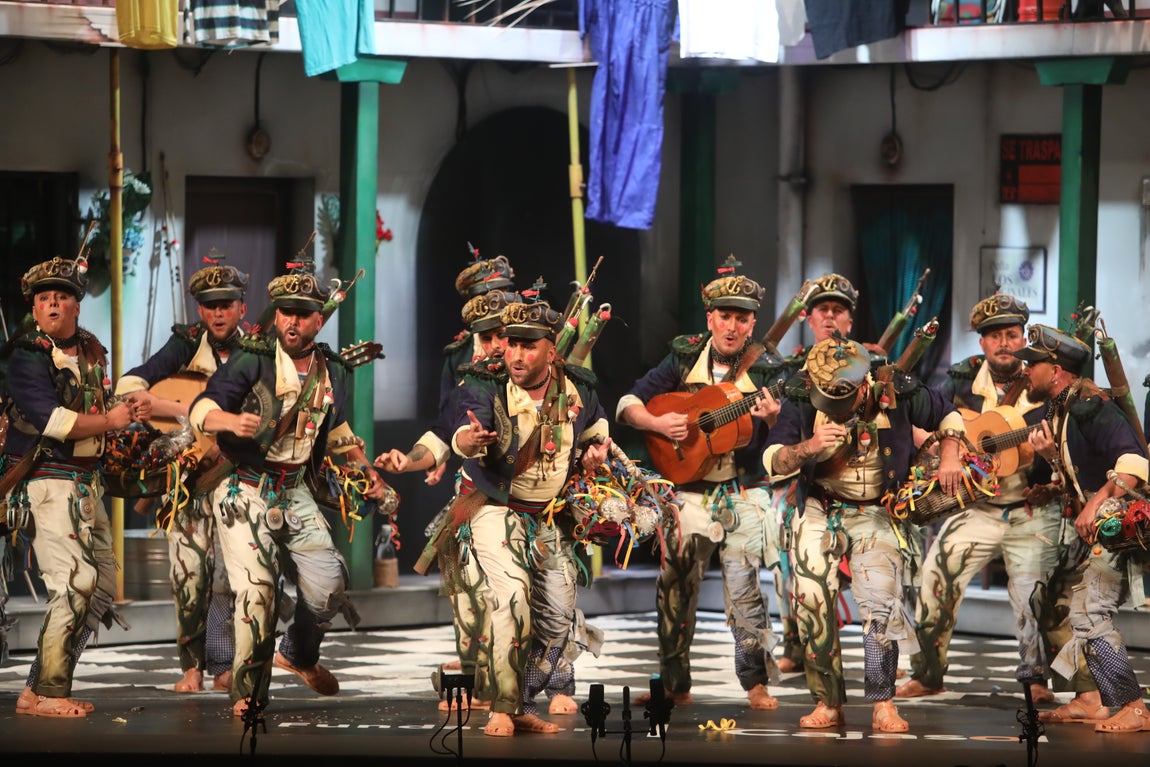 Fotos: Comparsa &#039;Los originales&#039; en el COAC 2022. Carnaval de Cádiz