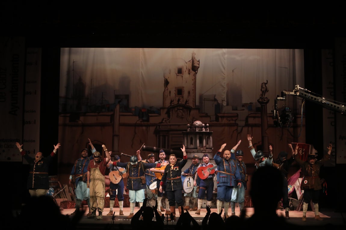 Fotos: Comparsa &#039;La división extranjera&#039; en el COAC 2022. Carnaval de Cádiz