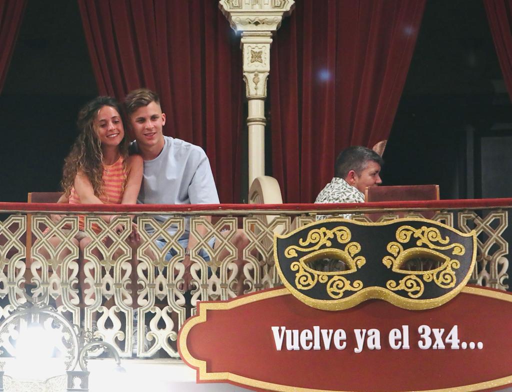 Fotos: Búscate en el Falla. Iván Alejo entre el público de la cuarta sesión del COAC 2022