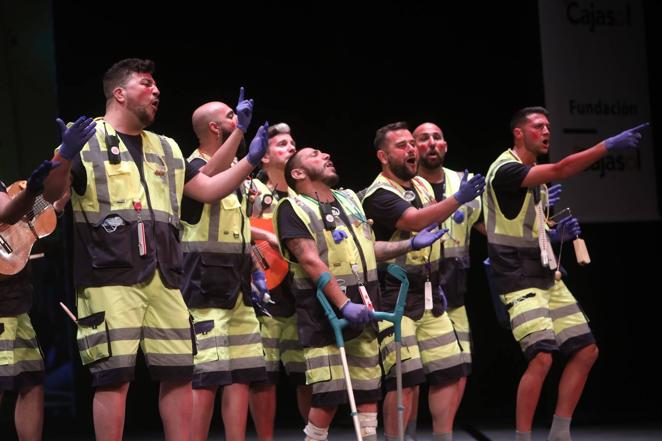 Chirigota &#039;Los que dan los puntos de verdad&#039; en el COAC 2022. Carnaval de Cádiz