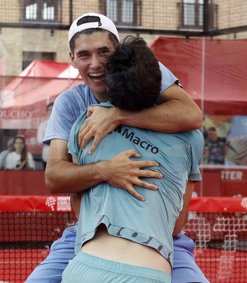 Los sevillanos Javi Pérez y José Luis González caen ante los argentinos Maxi Sánchez y Juani De Pascual