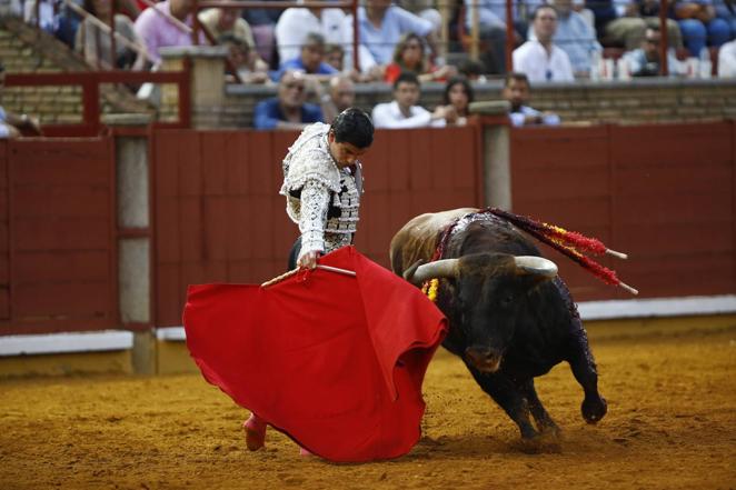 La primera corrida de toros de la Feria de Córdoba, en imágenes