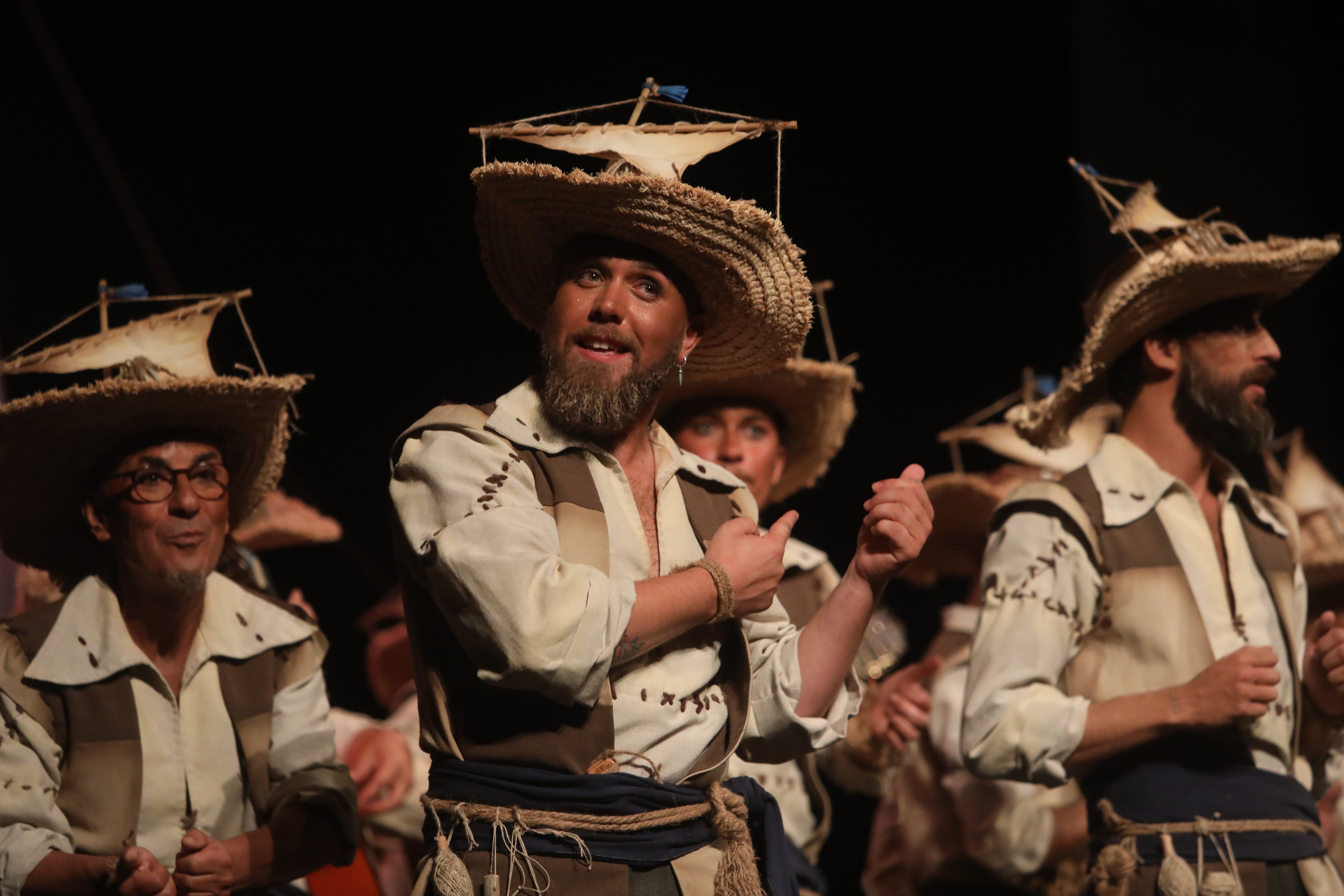 Fotos: Comparsa &#039;Los veleros&#039; en el COAC 2022. Carnaval de Cádiz