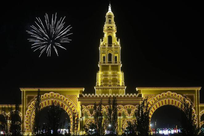 El encendido del alumbrado de la Feria de Córdoba 2022, en imágenes