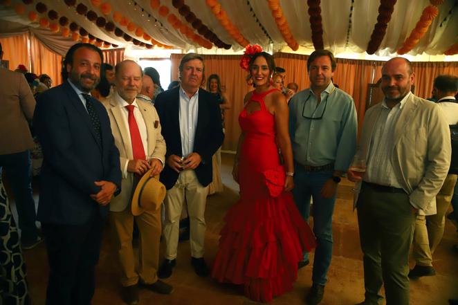 En imágenes, el ambiente de las casetas el primer sábado de la Feria de Córdoba