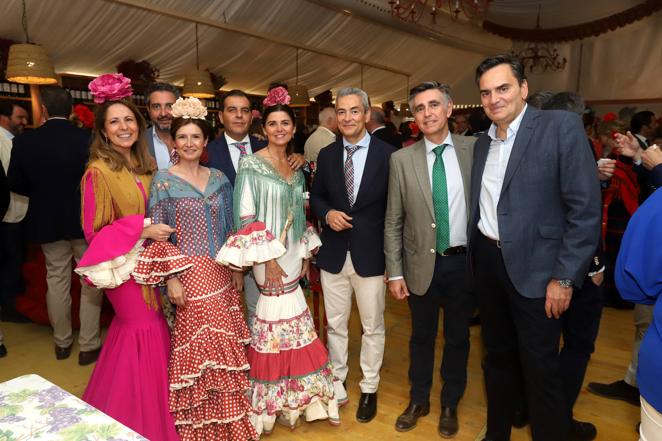 En imágenes, el ambiente de las casetas el primer sábado de la Feria de Córdoba