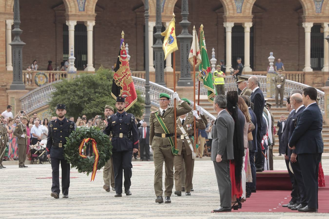 En imágenes, jura de bandera en la Plaza España