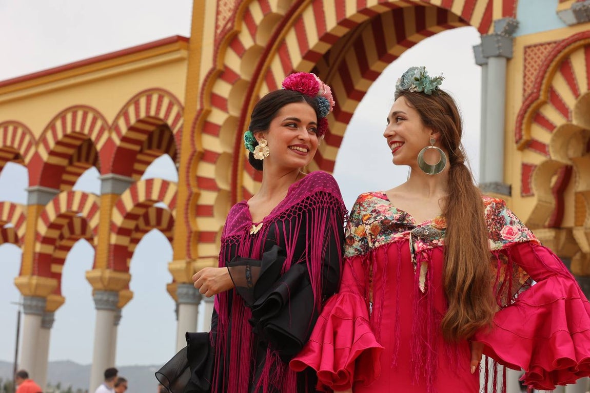 El familiar ambiente del domingo de Feria de Córdoba, en imágenes