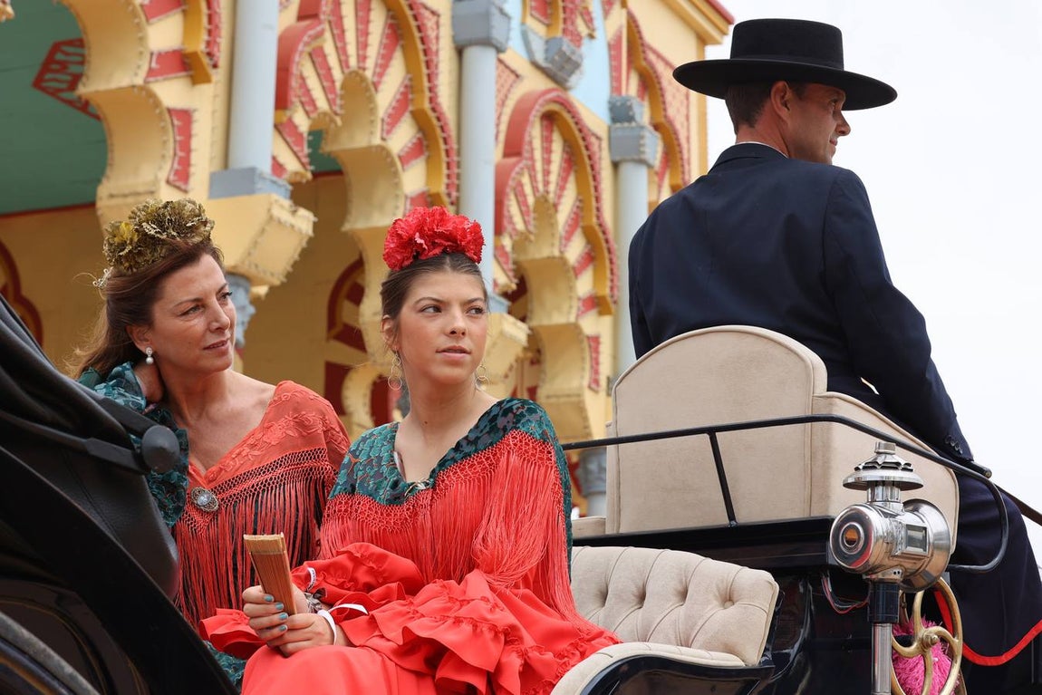 El familiar ambiente del domingo de Feria de Córdoba, en imágenes