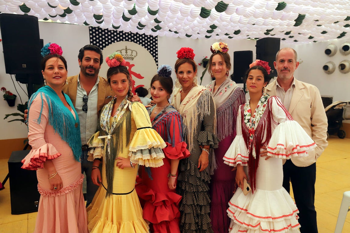 El espectacular ambiente en las casetas este domingo en la Feria de Córdoba, en imágenes