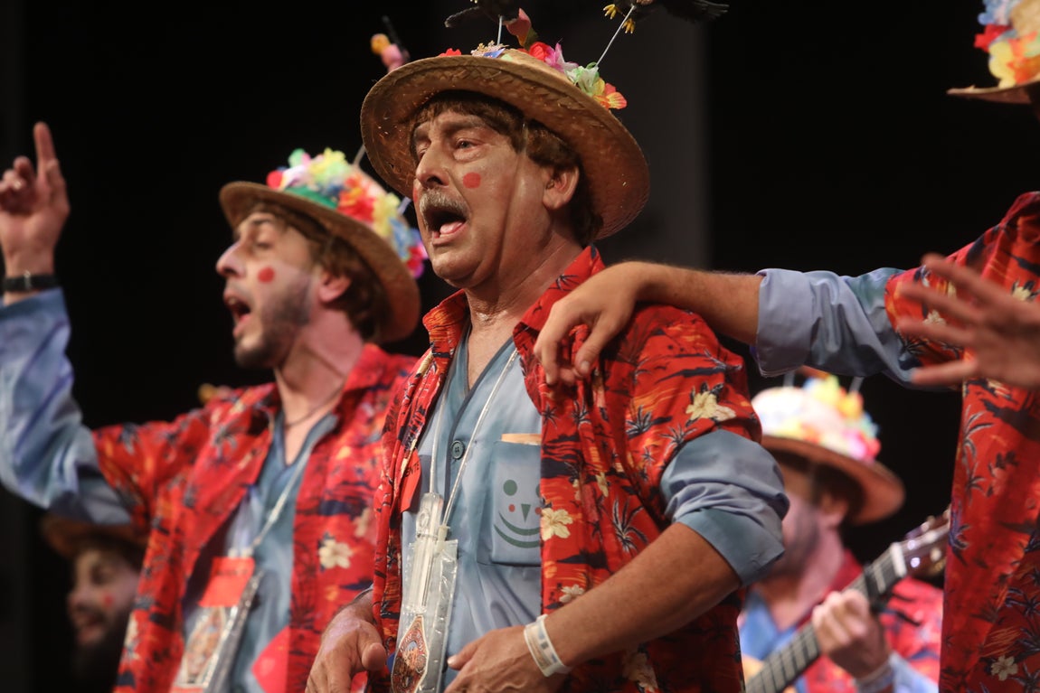 Fotos: chirigota &#039;A vivir que son dos días&#039; en el COAC 2022